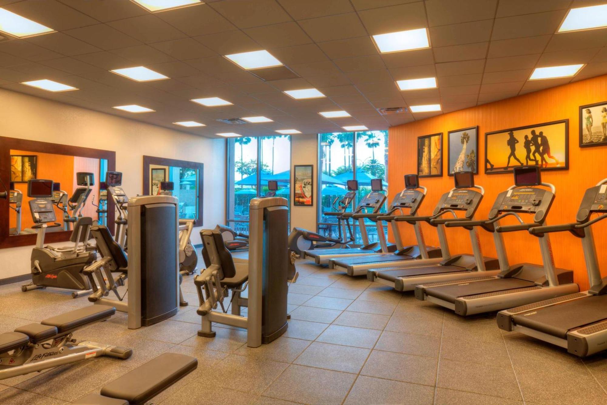 Residence Inn By Marriott Los Angeles Lax/Century Boulevard Екстериор снимка